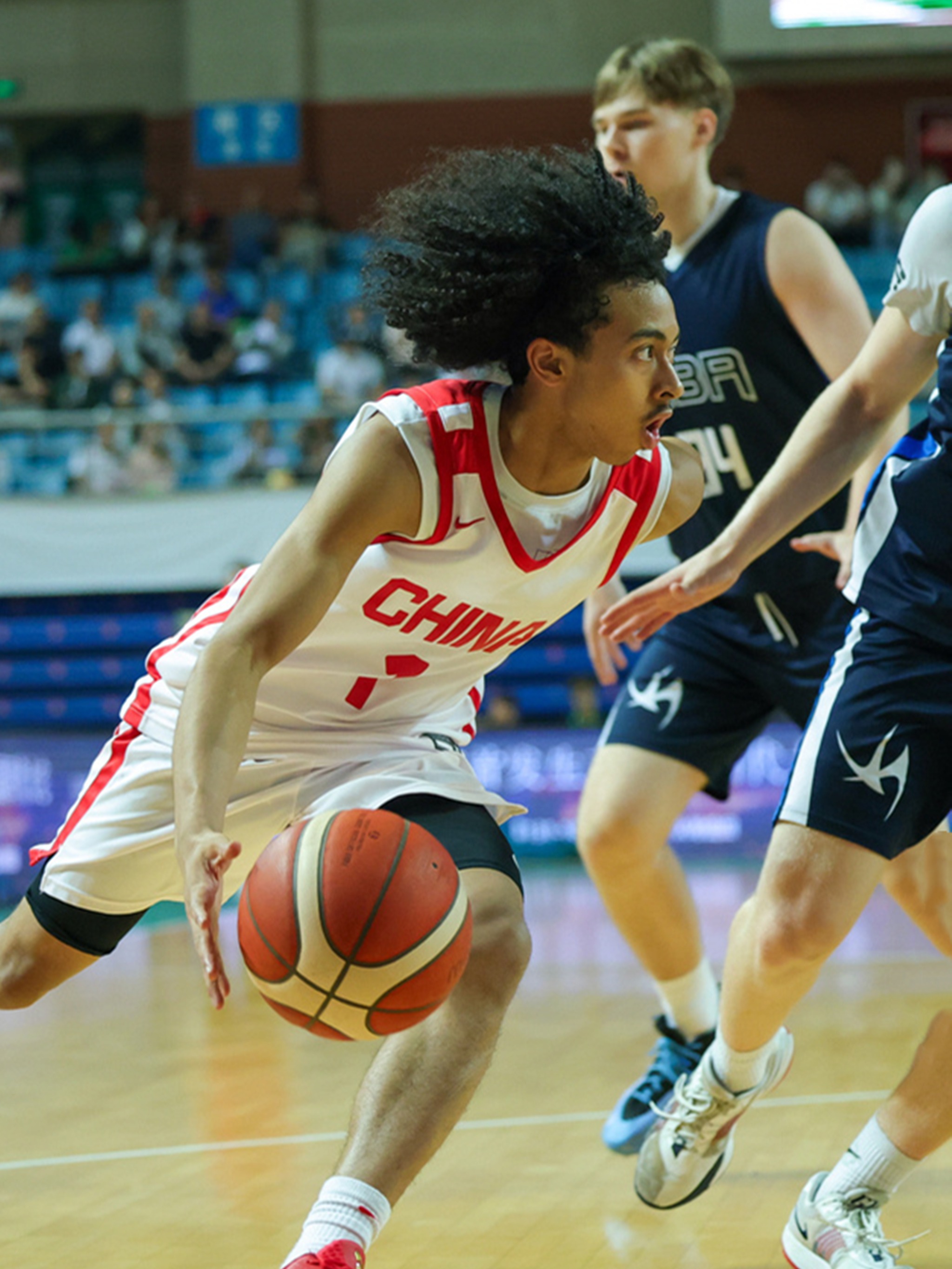 江苏男篮u14_(江苏男篮u18最新消息今天)  第2张