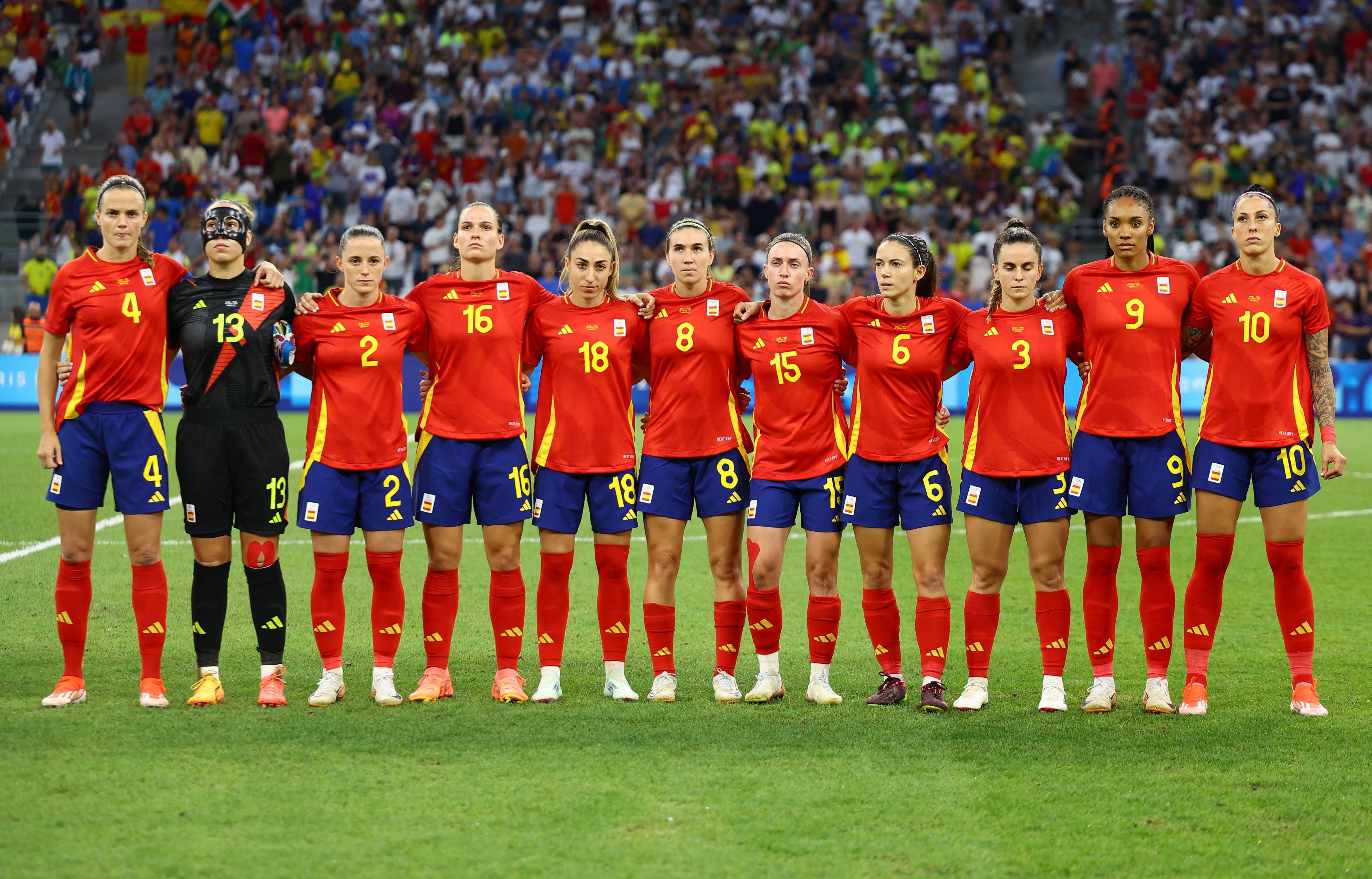 奥运会足球_(奥运会足球冠军和世界杯冠军哪个厉害)