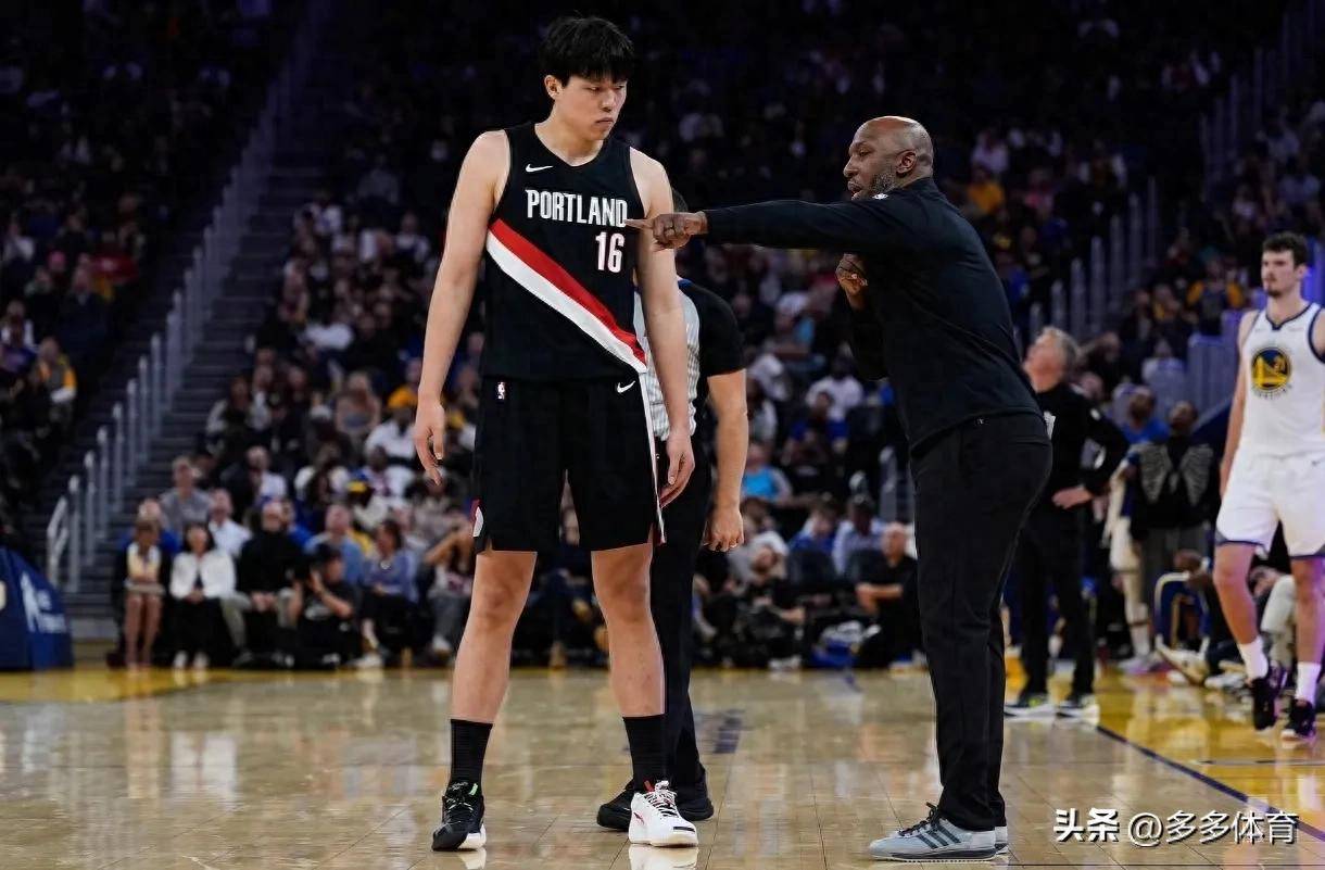 NBA常规赛火箭主场140-116大胜开拓者杨瀚森被下放杜兰特30分的简单介绍
