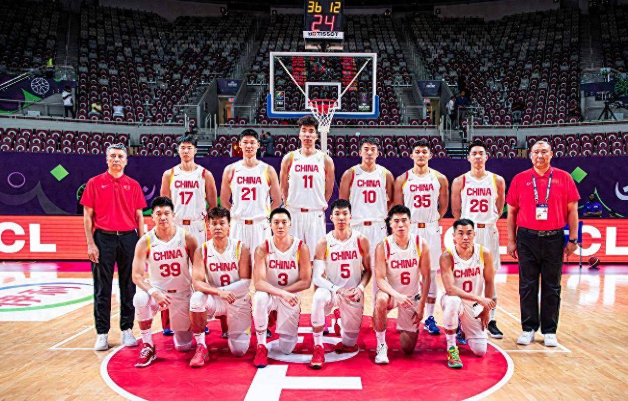 包含中国男篮三分罕见精准23中10赵睿和程帅澎均4中3的词条  第2张