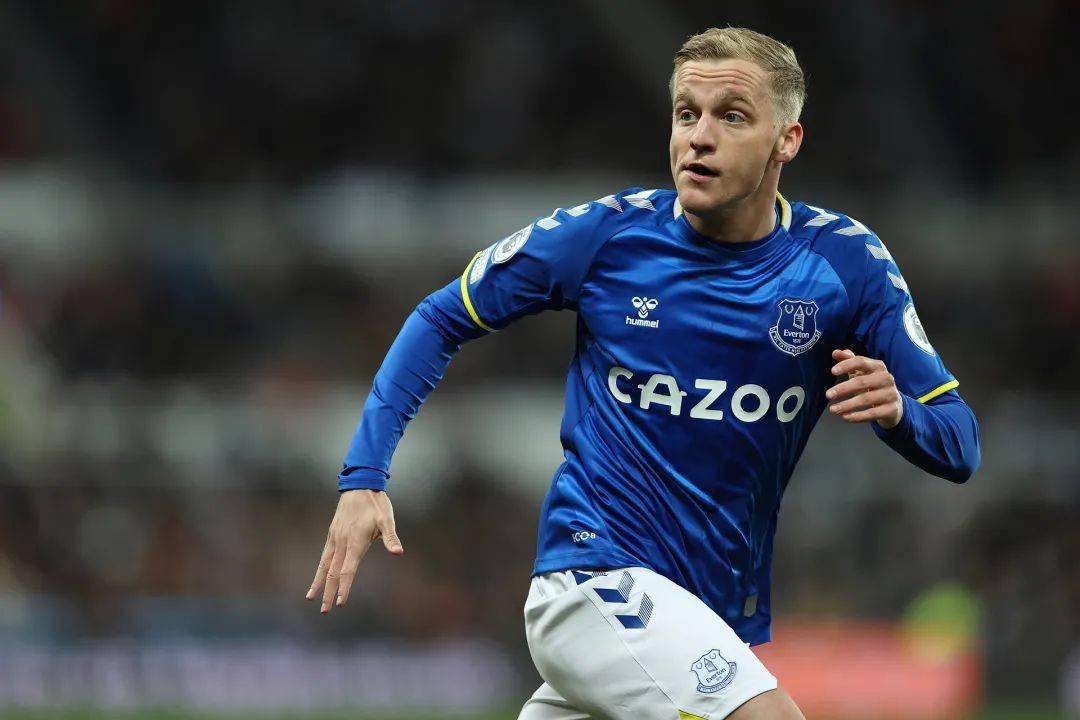 包含英超狼队2-3伯恩利弗莱明双响+绝杀福斯特替补建功的词条