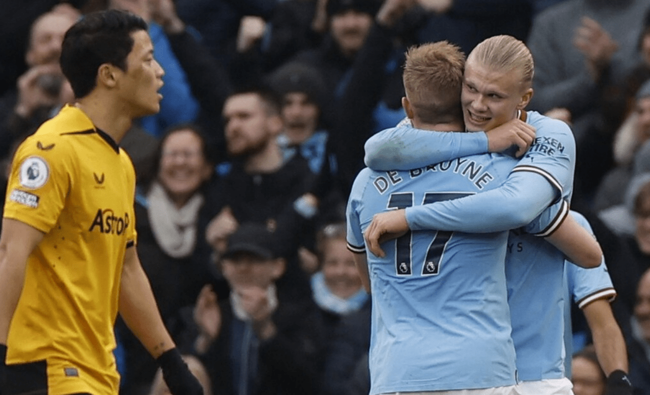 包含北爱冠：哈兰德&沃尔夫焊工VS女王大学的词条