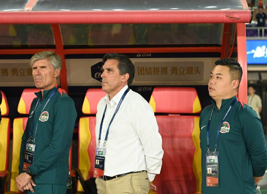 海港外援莱昂纳多中超生涯已打入50球3球是对阵河南队打进的简单介绍