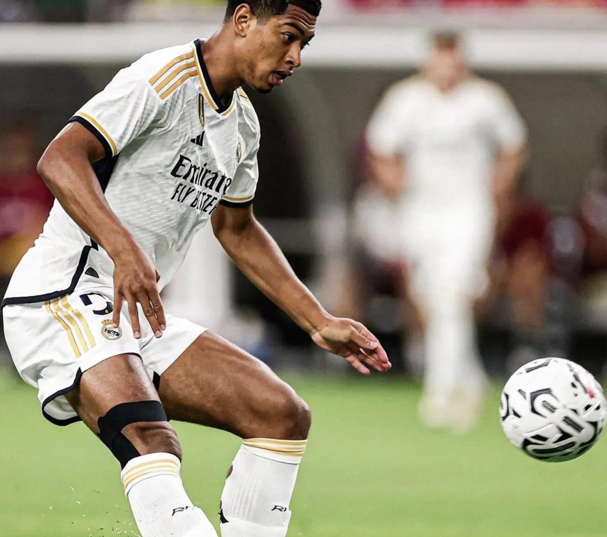 包含记者：阿隆索认为贝林厄姆定位是中场明确球员位置的词条  第2张