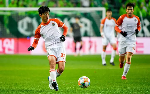 直布超：山猫FCVSFC猎犬的简单介绍