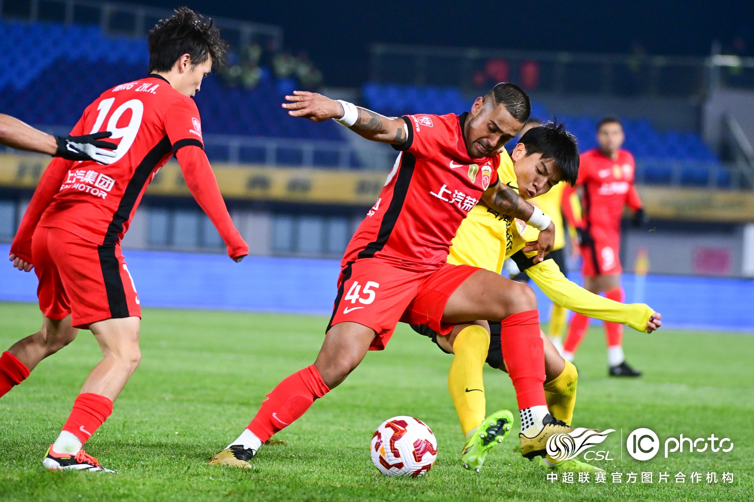 包含中超争冠形势更新:成都紧追下一轮对阵青岛西海岸的词条 第2张 包含中超争冠形势更新:成都紧追下一轮对阵青岛西海岸的词条 第2张