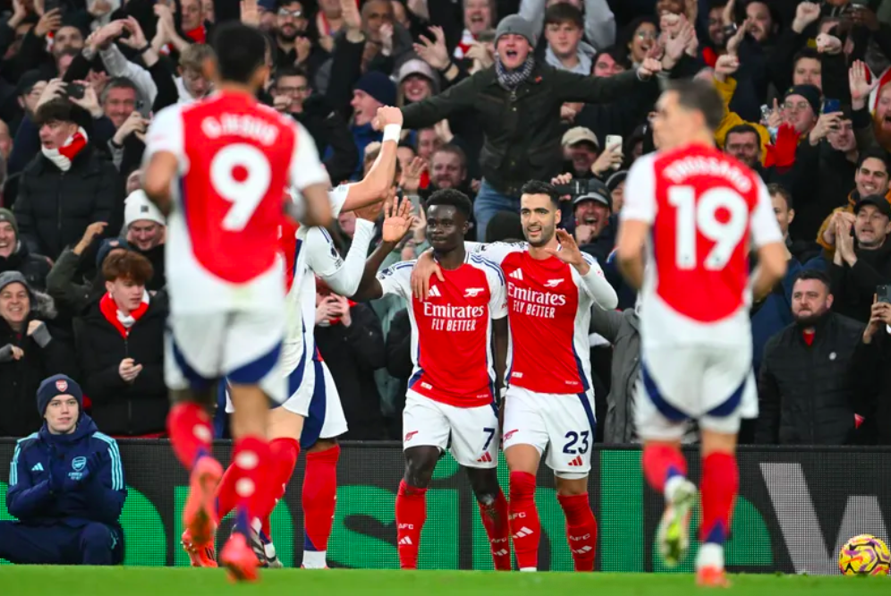 友谊赛阿森纳3-2纽卡厄德高点射建功梅里诺破门的简单介绍  第1张