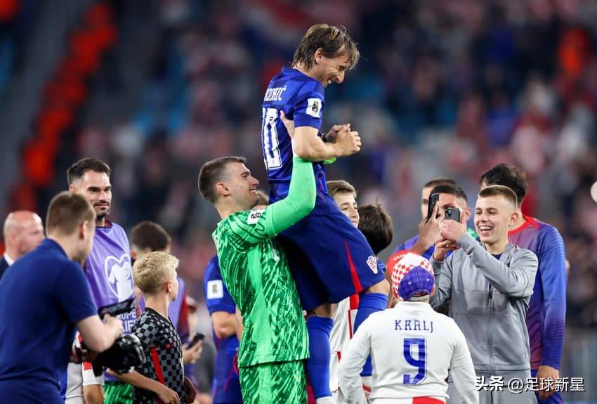 包含巴西本届世预赛拿分率52%凭借世界杯扩军才惊险晋级的词条