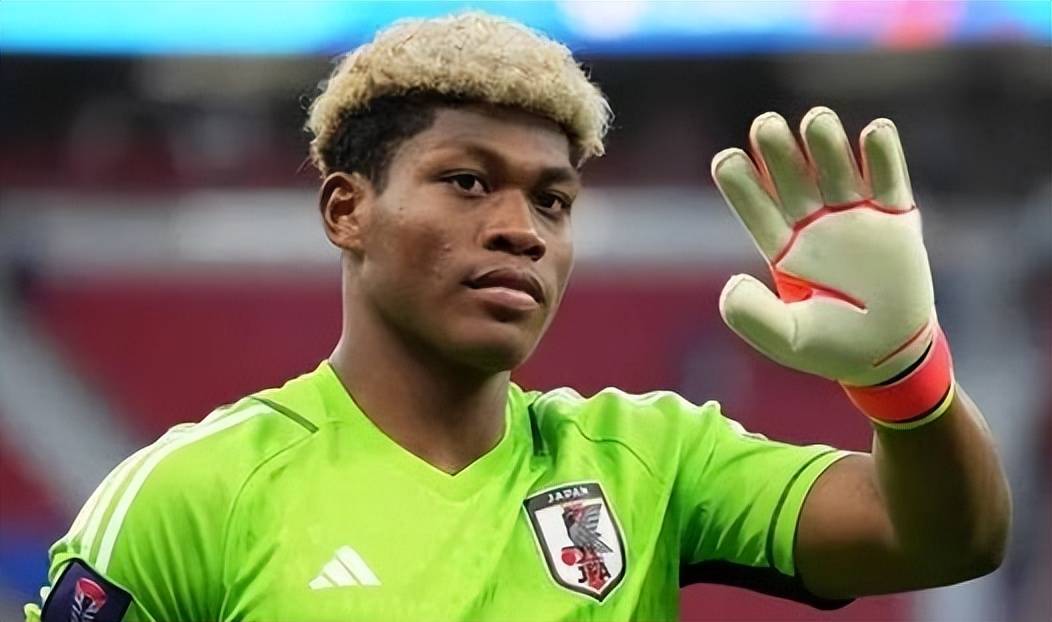 曼联有意外租科利尔双方现有合同将持续到2027年的简单介绍 第1张 曼联有意外租科利尔双方现有合同将持续到2027年的简单介绍 第1张