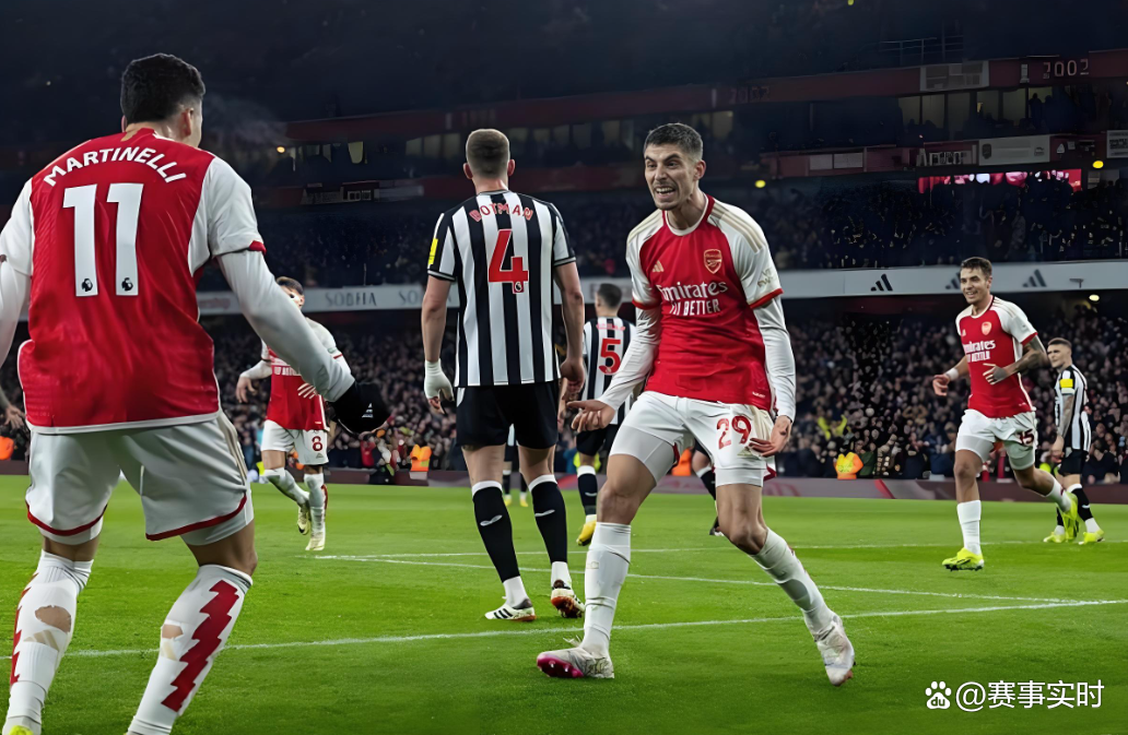 阿森纳签下21岁中卫莫斯克拉身披3号球衣