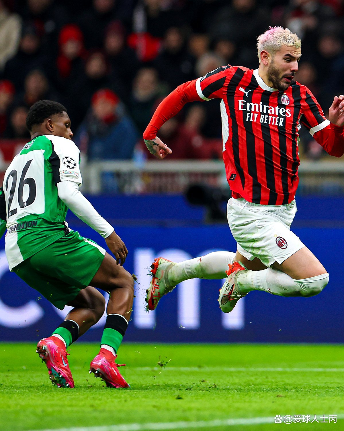 曝AC米兰签下埃斯图皮尼安顶替离队的特奥的简单介绍