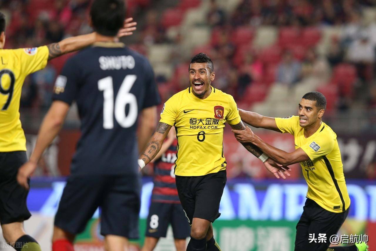 包含欧洲多队有意帕尔梅拉斯21岁中场阿兰球员现合同2029年12月到期的词条