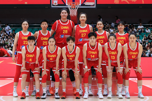 女篮亚洲杯中国女篮85-51新西兰女篮张子宇12+4杨舒予12分的简单介绍  第1张