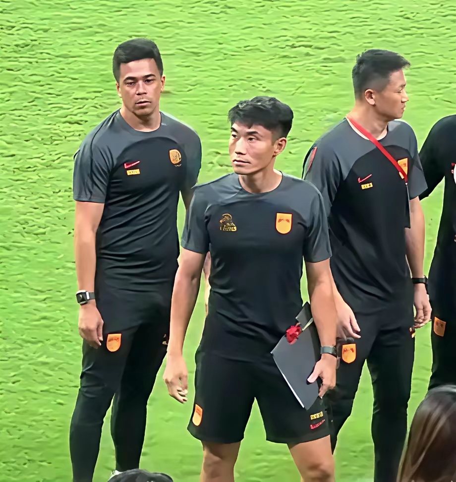 关于成耀东任上海海港B队主帅群年刚离开U21国足的信息  第2张