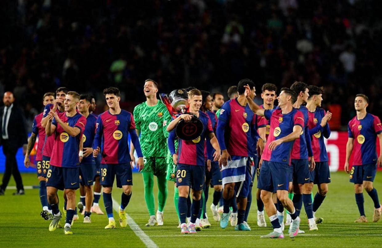 包含巴萨晒拉菲尼亚赛季西甲数据36场直接参与27球的词条  第2张