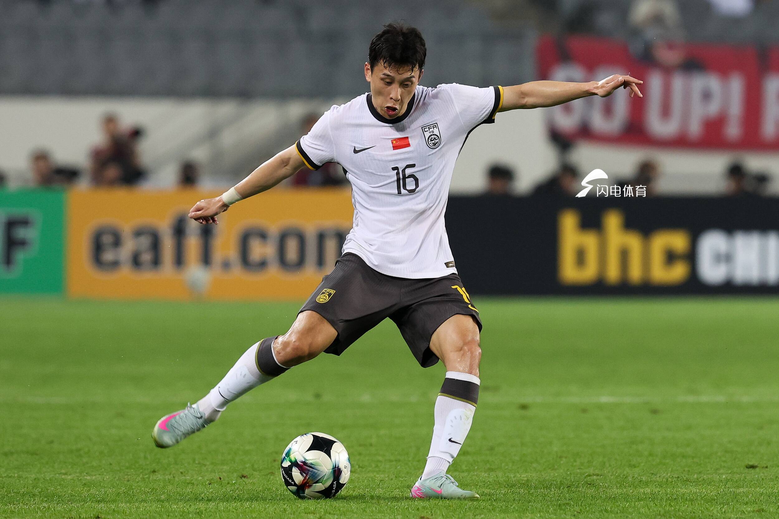 国足战日本可能选择五后卫球队希望加强防守 第2张 国足战日本可能选择五后卫球队希望加强防守 第2张