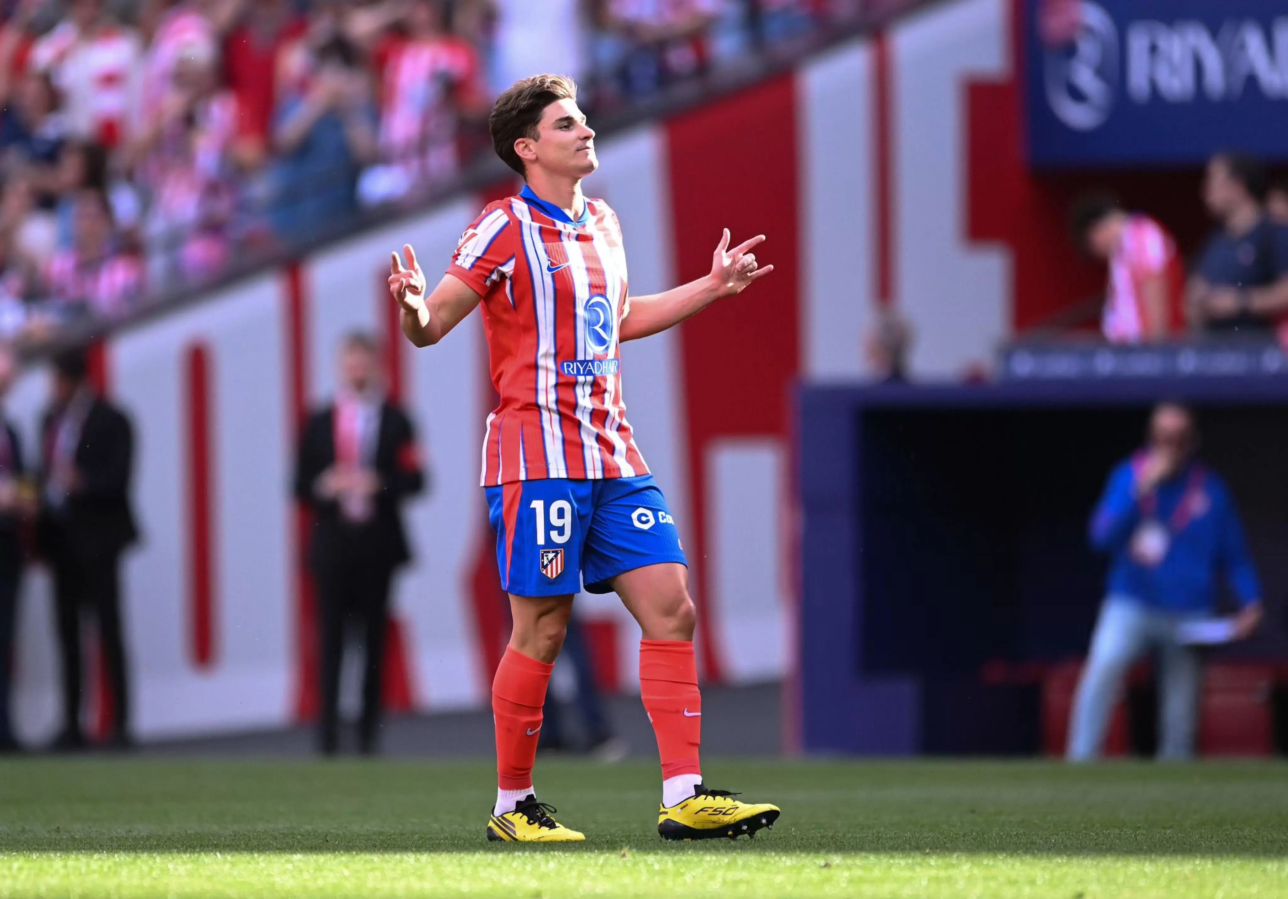 包含西甲皇家贝蒂斯VS马德里竞技比分预测两队积分相同的词条