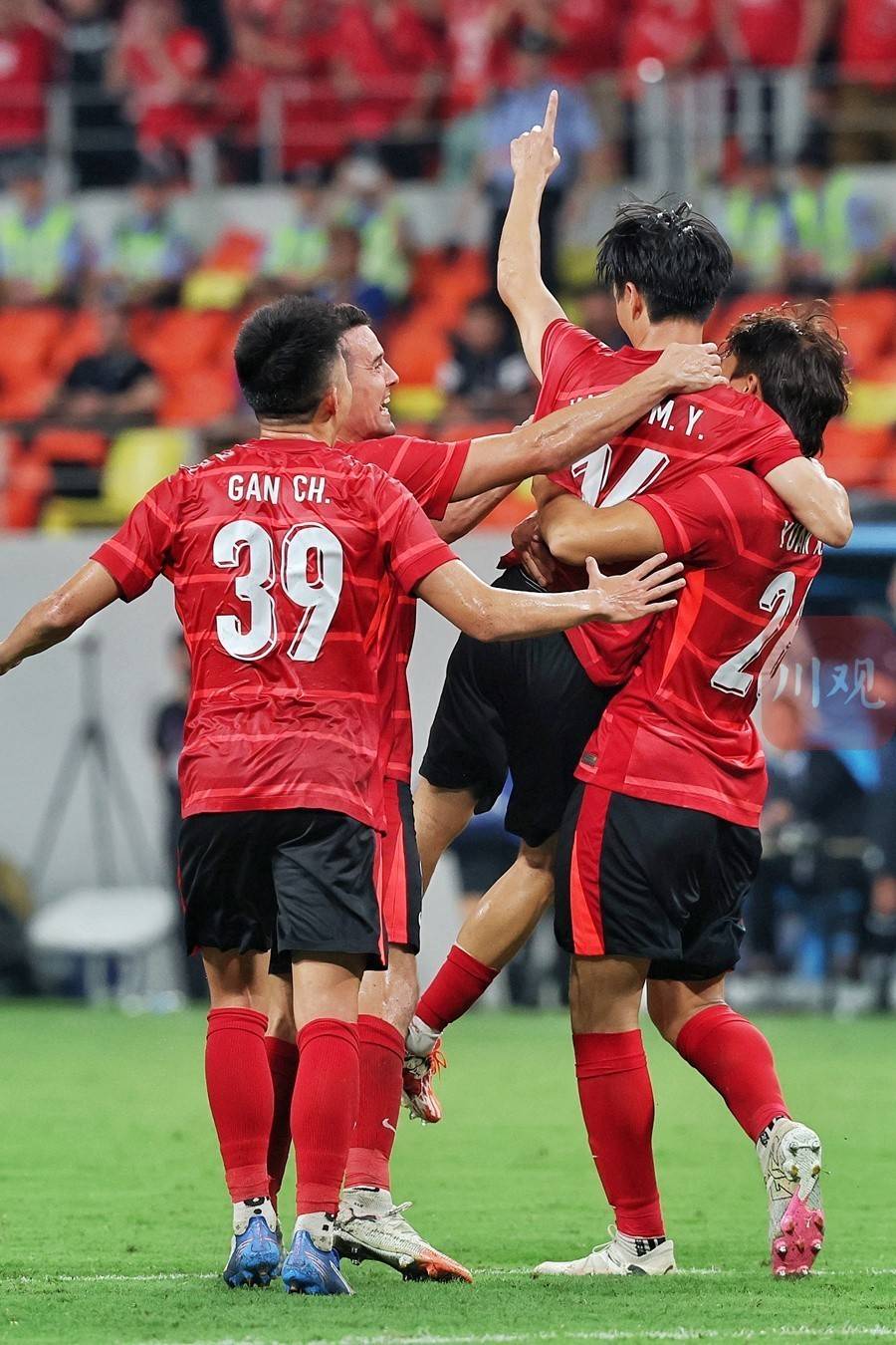 关于成都蓉城将战长春亚泰成都蓉城暂居联赛头名的信息