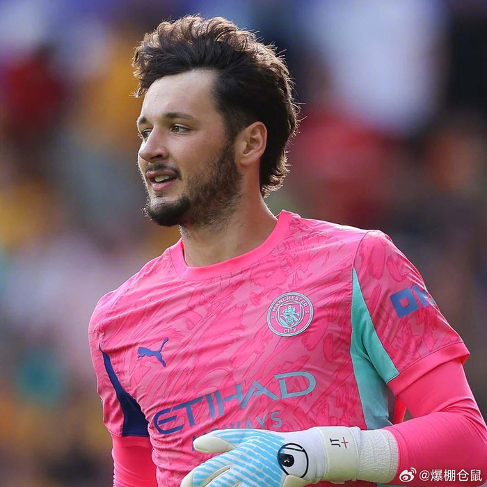 关于曝纽卡斯尔将签下特拉福德已敲定转会的信息