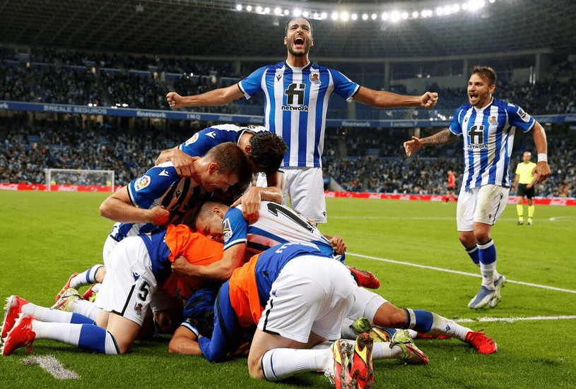 包含皇马与马竞有意梅努球员新赛季还没有获得比赛时间的词条